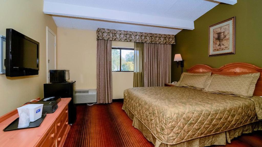 Rodeway Inn Huntington Station - Melville Екстер'єр фото
