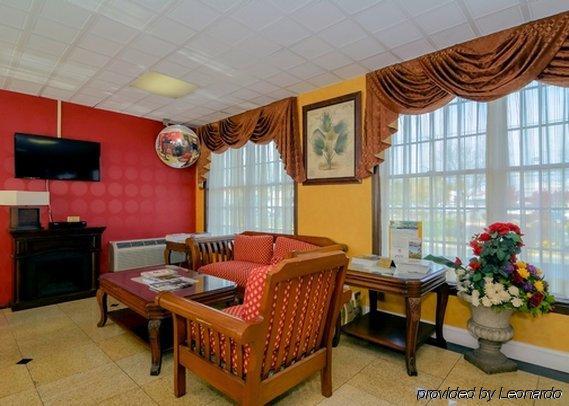 Rodeway Inn Huntington Station - Melville Екстер'єр фото